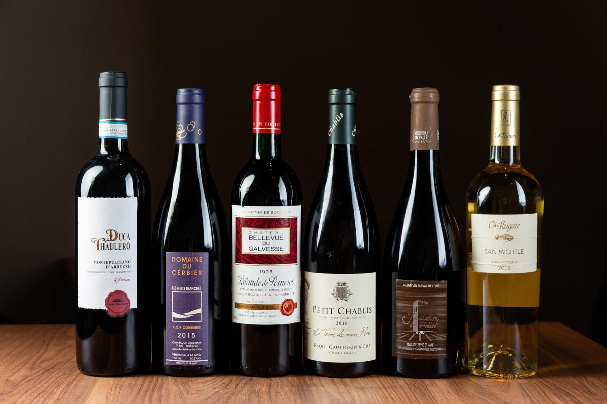 Good Nature Hotel Kyoto Buitenkant foto A selection of Italian wine